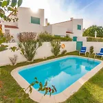 L&a Prainha 3 Bedrooms Heated Pool 5 M Walking To The Holiday home Alvor
