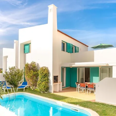 Holiday home L&a With Private Heated Pool In Prainha