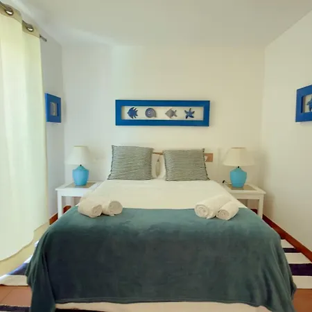 Nyaraló L&a Prainha 3 Bedrooms Heated Pool 5 M Walking To The Alvor