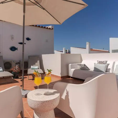 L&a Prainha 3 Bedrooms Heated Pool 5 M Walking To The Alvor